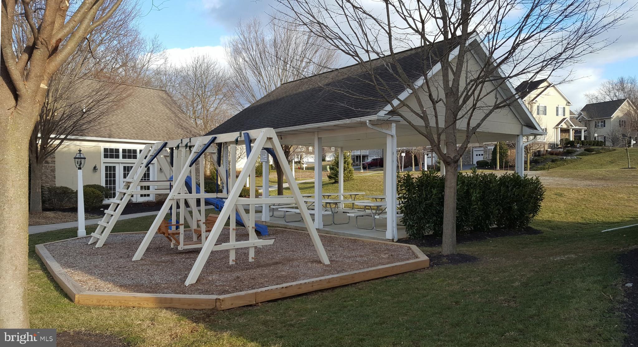 WILLOW BEND FARM - Residential