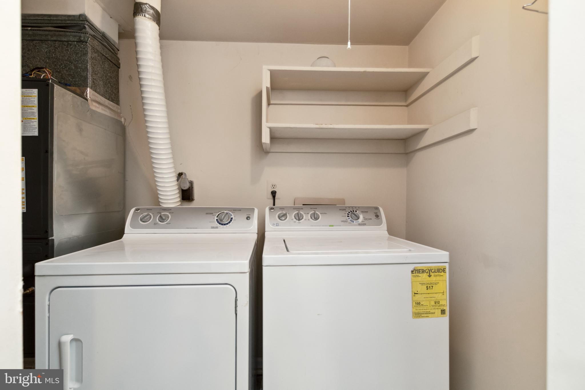 HUNTERS SQUARE - Residential Lease