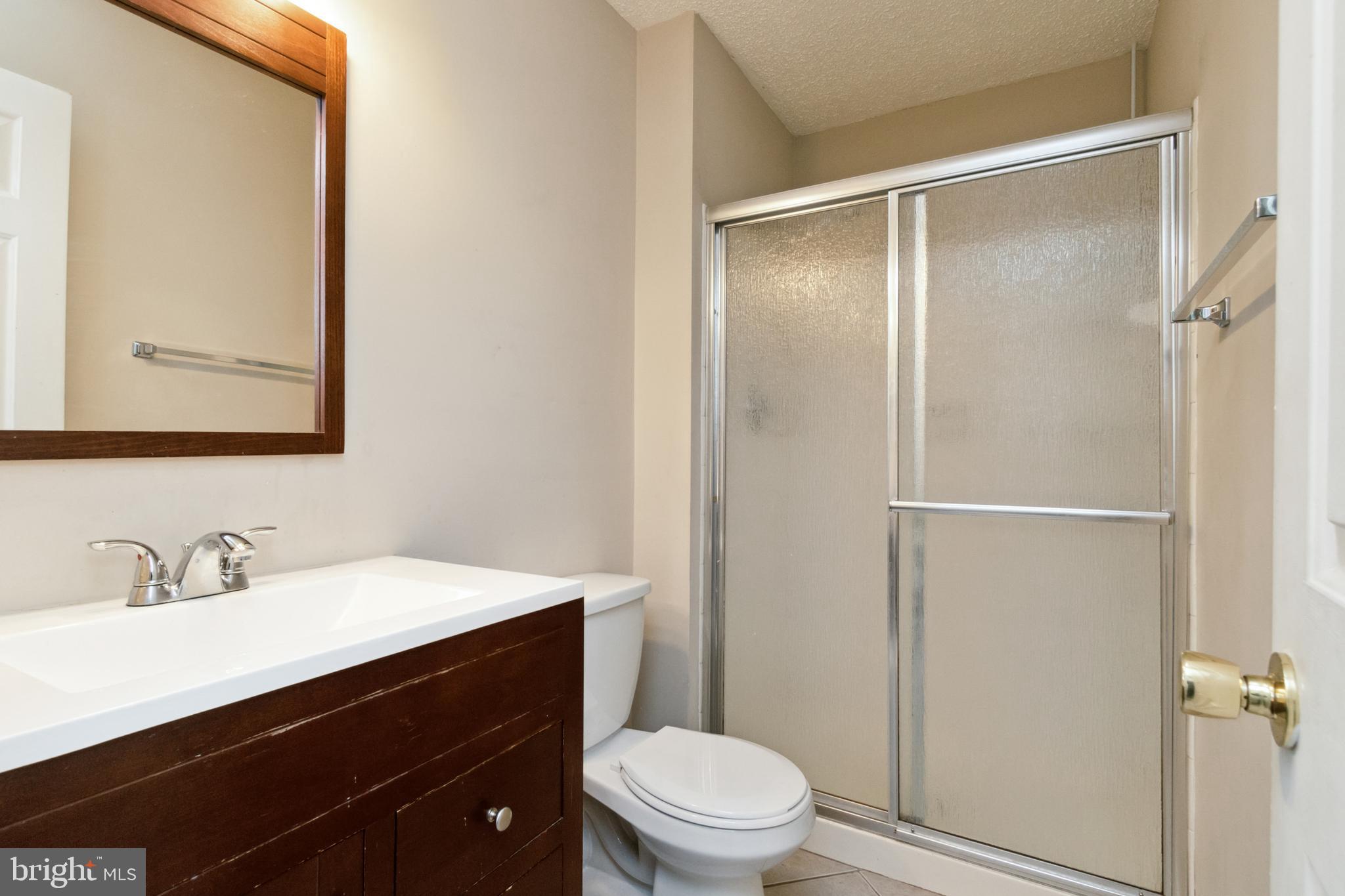 HUNTERS SQUARE - Residential Lease