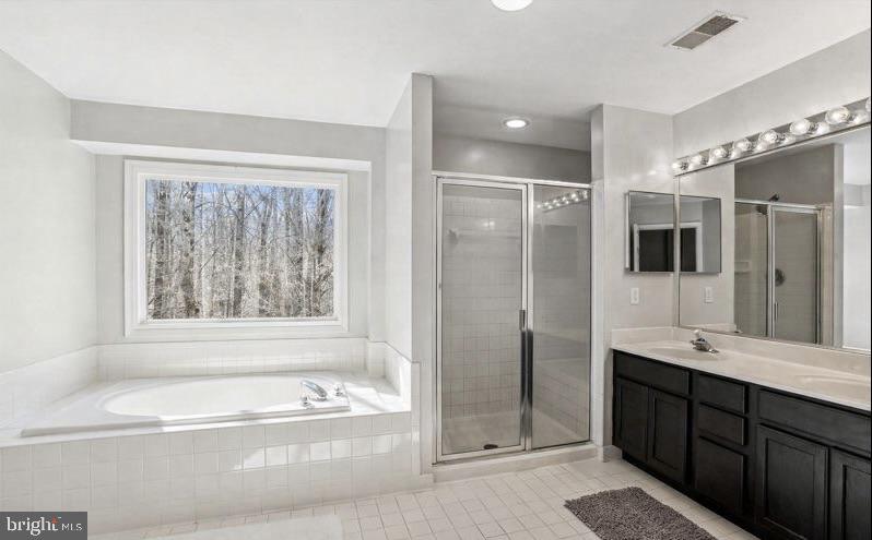 HUNTERS RIDGE - Residential