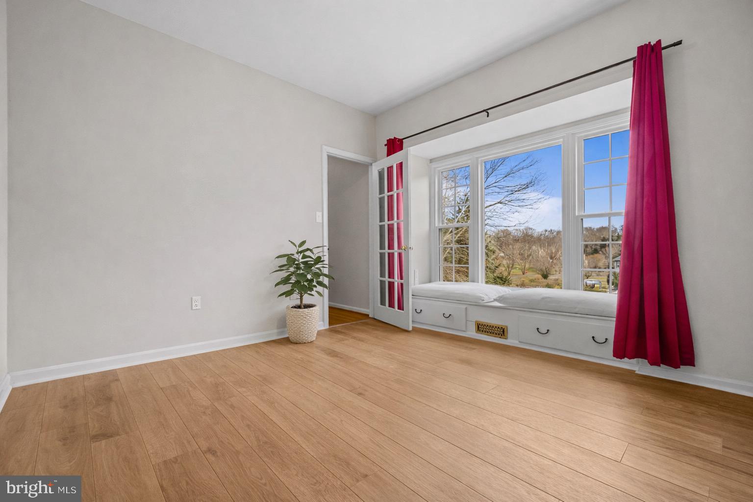 HUNTERS RIDGE - Residential