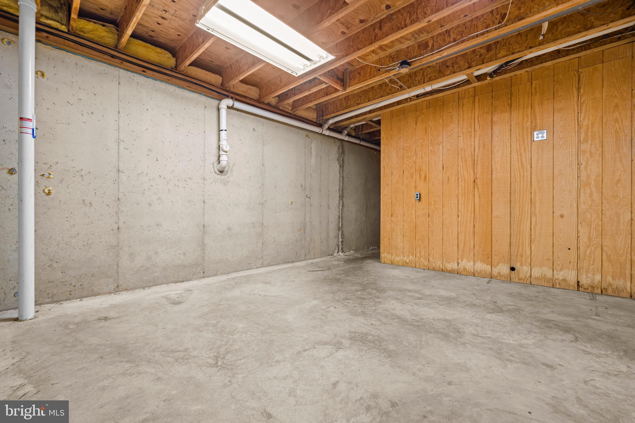 HUNTERS RIDGE - Residential