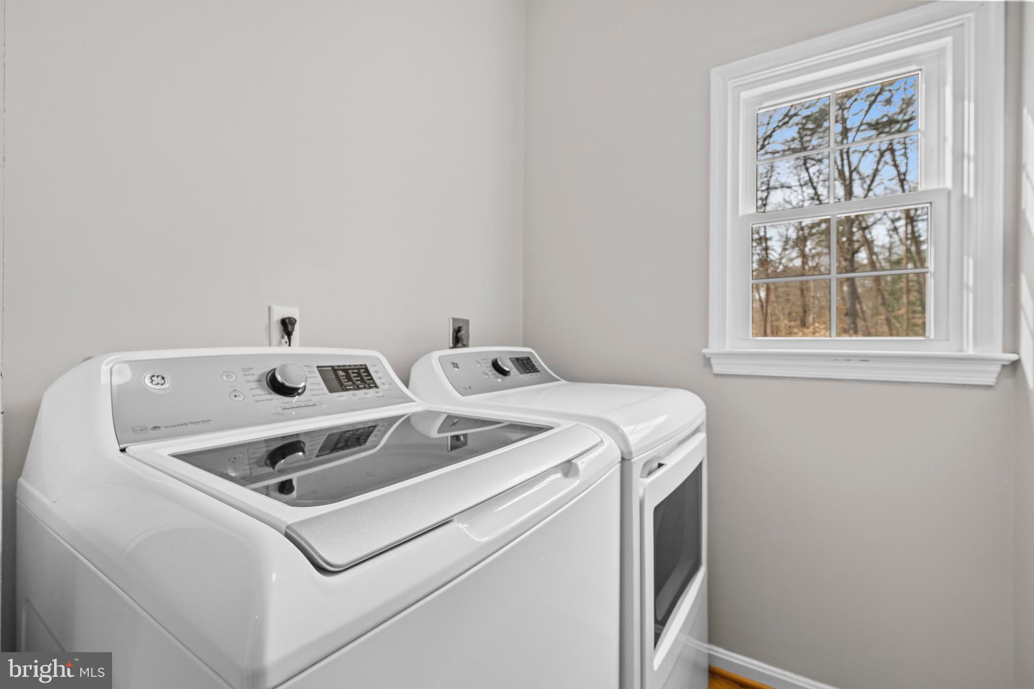 HUNTERS RIDGE - Residential