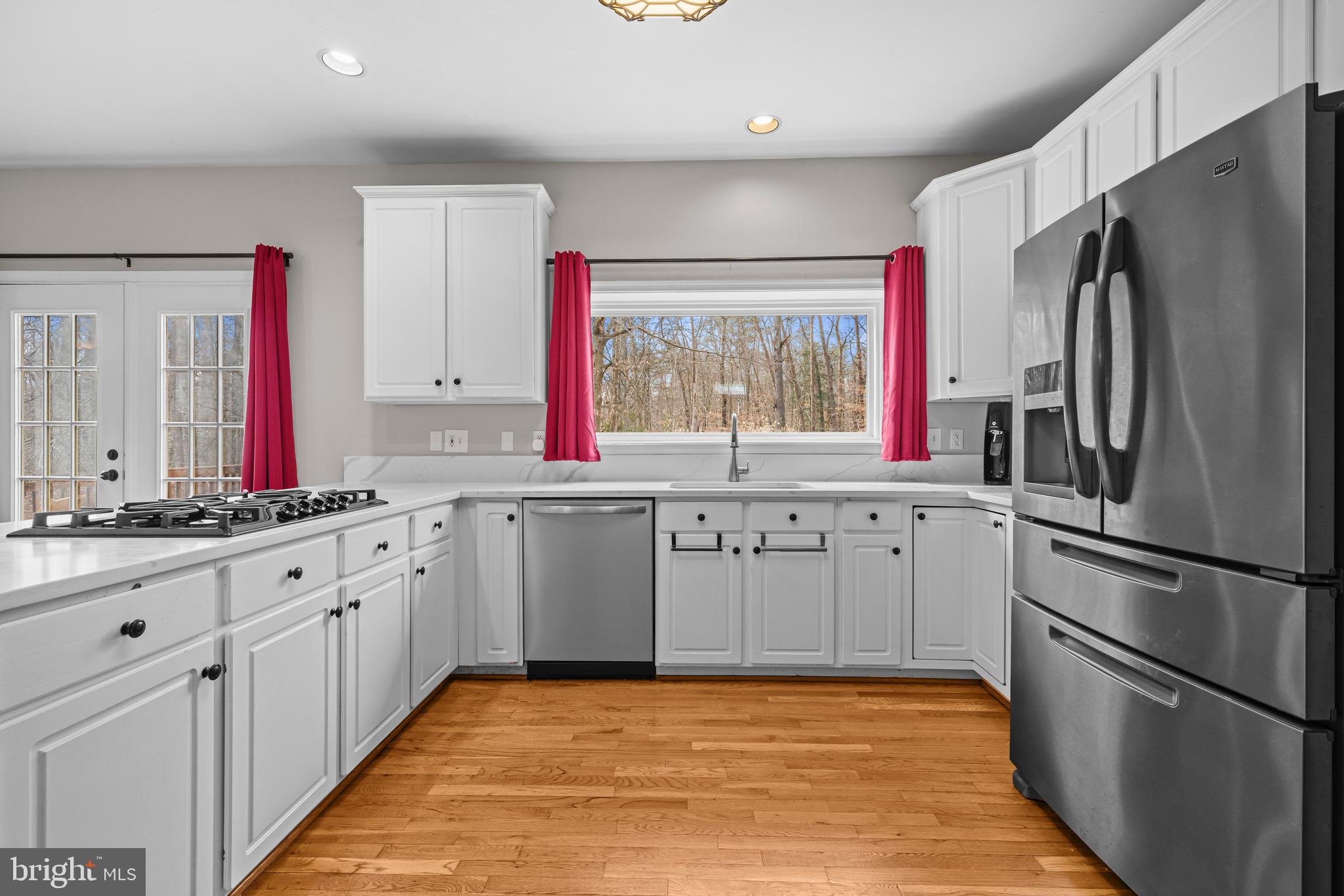 HUNTERS RIDGE - Residential