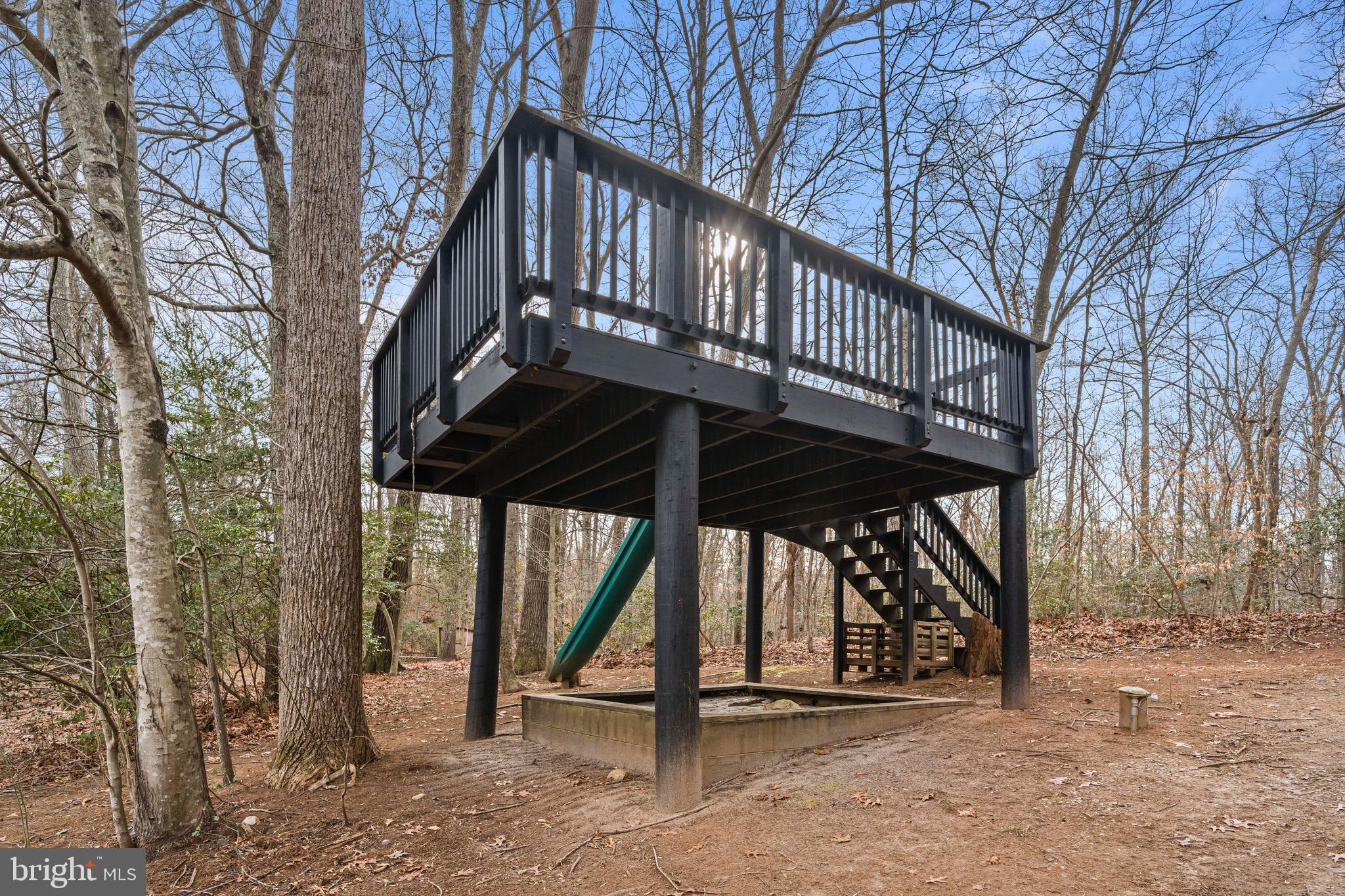 HUNTERS RIDGE - Residential