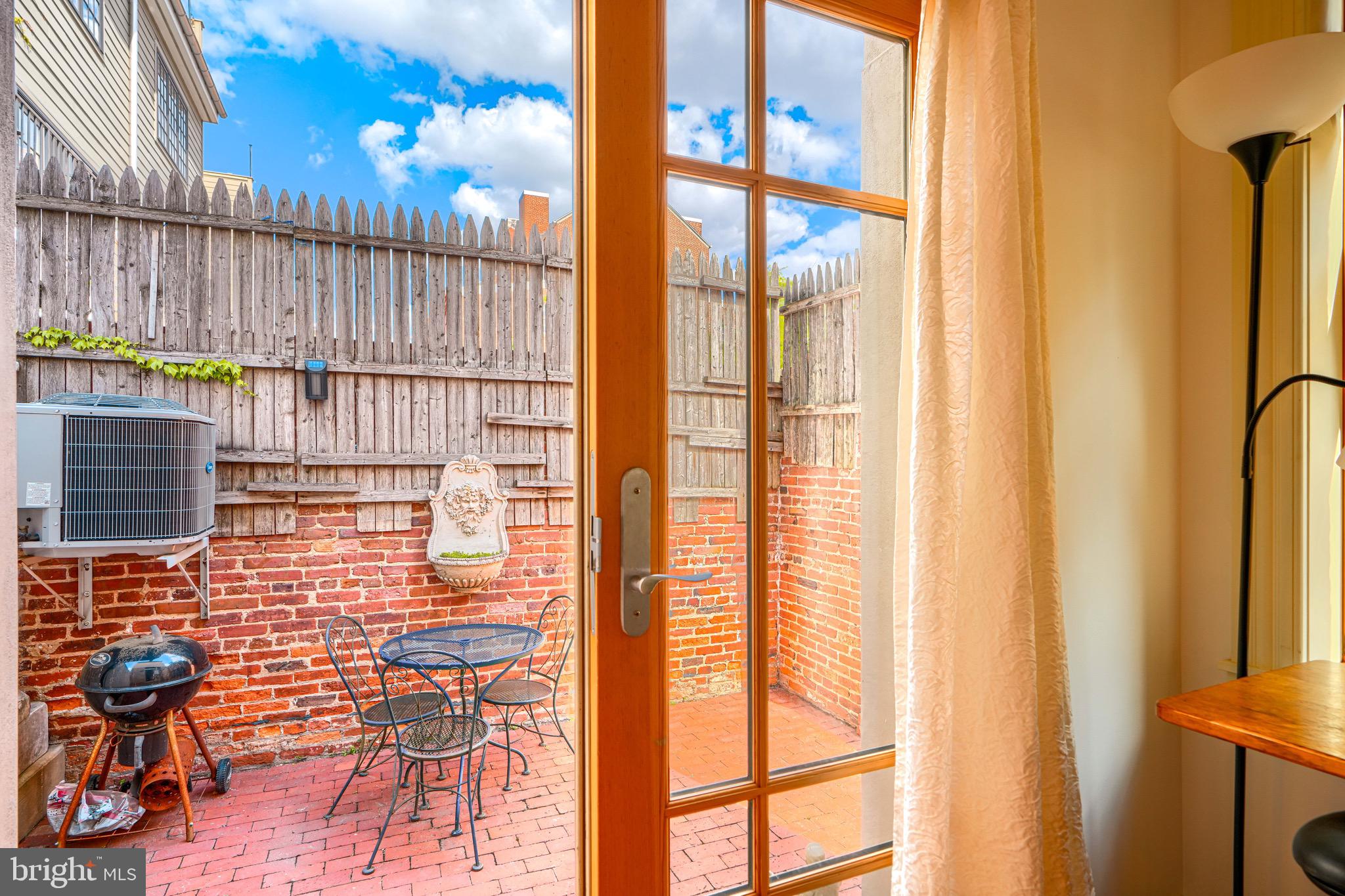 FELLS POINT HISTORIC DISTRICT - Residential