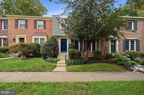 Photo of 7818 Byrds Nest Pass, ANNANDALE, VA 22003 (MLS # VAFX2340036)