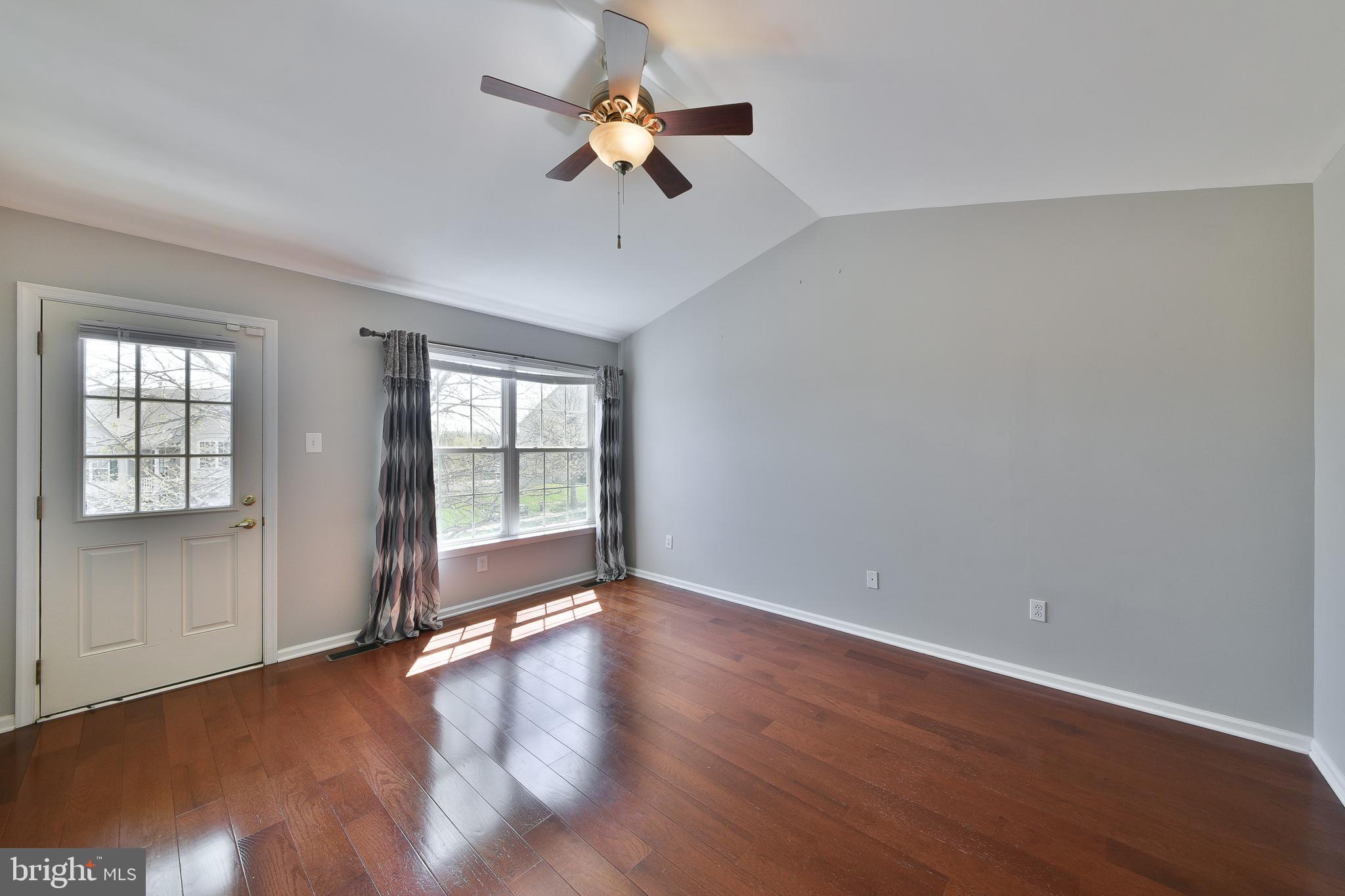 WALNUT RIDGE - Residential