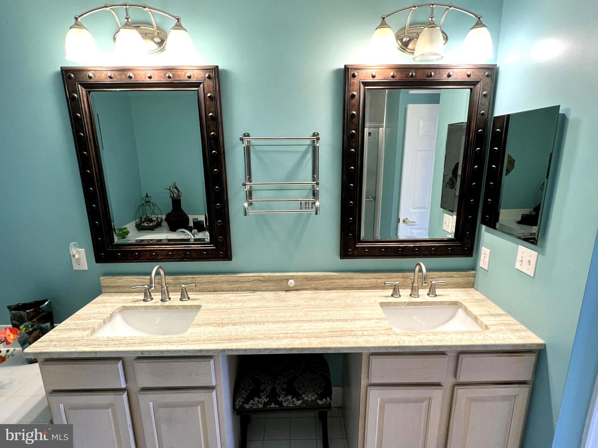 WALNUT RIDGE - Residential