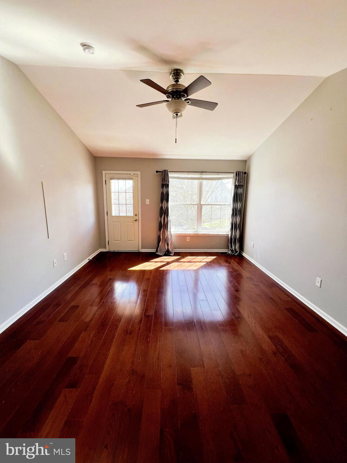 WALNUT RIDGE - Residential