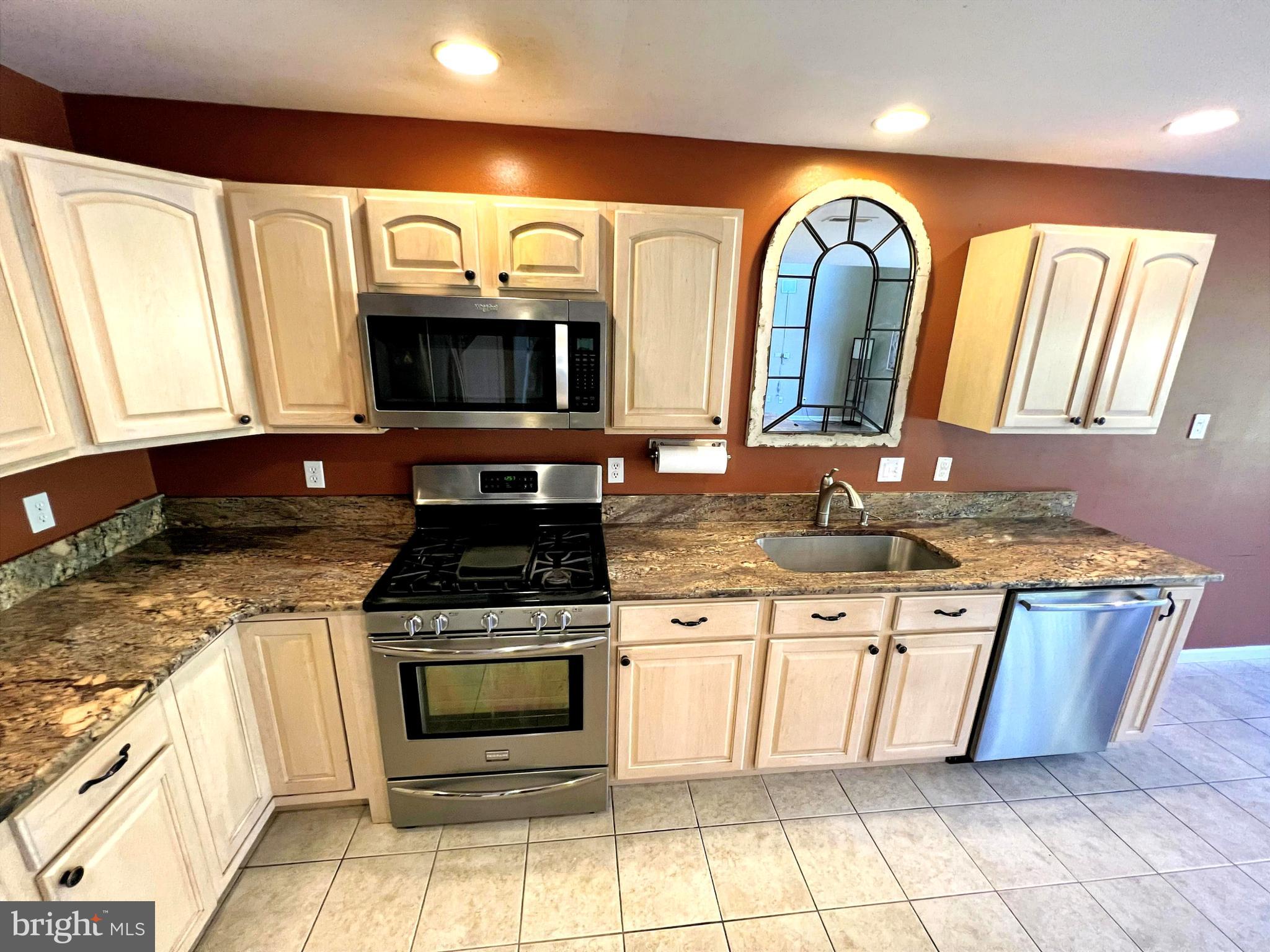 WALNUT RIDGE - Residential