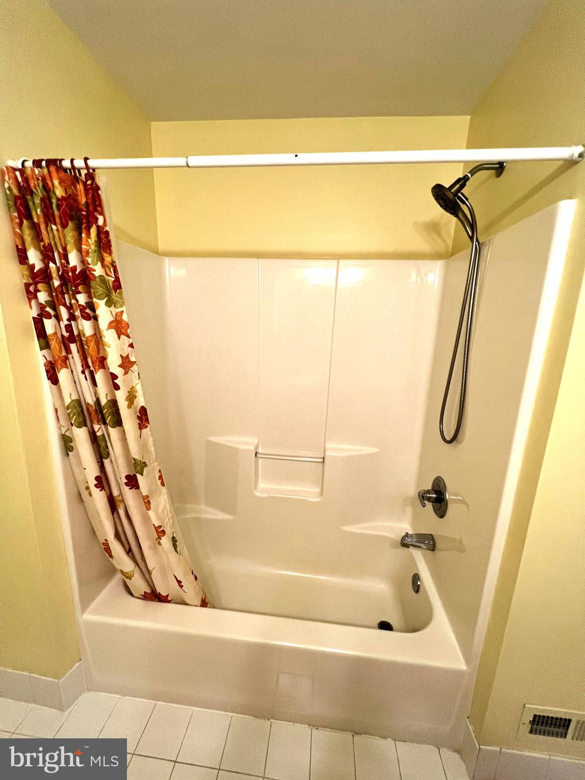 WALNUT RIDGE - Residential