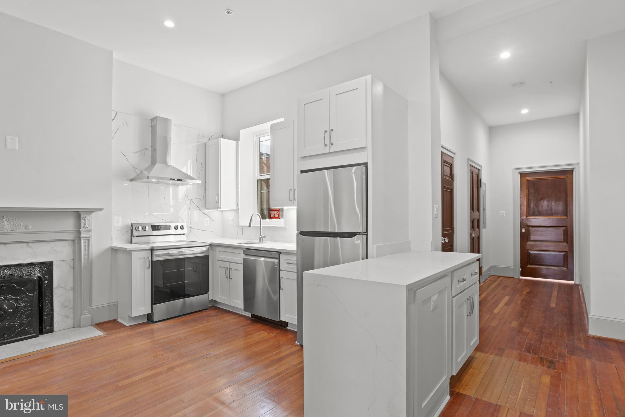 MOUNT VERNON PLACE HISTORIC DISTRICT - Residential Lease