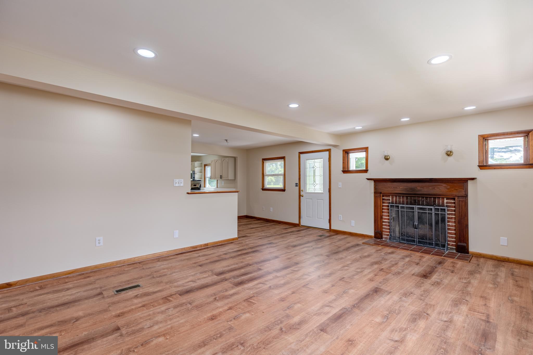 SEVERN - Residential Lease