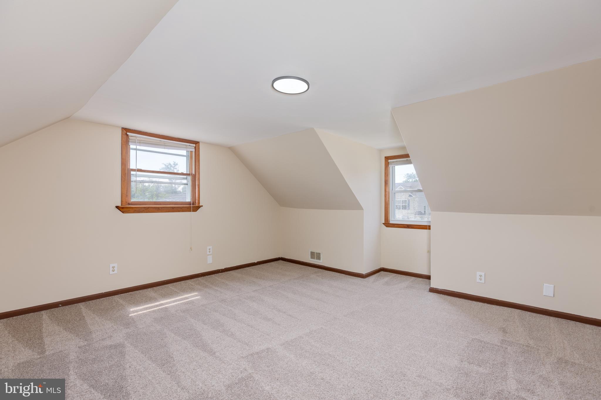 SEVERN - Residential Lease