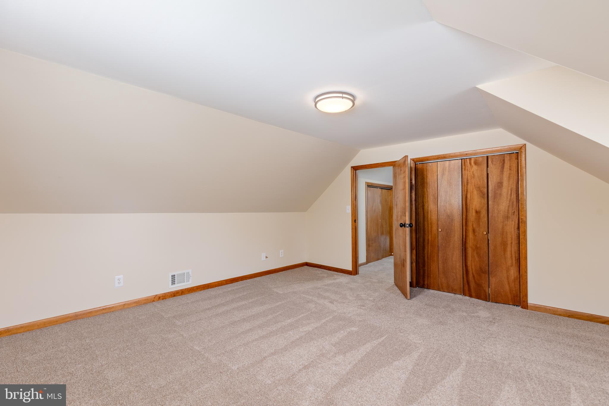 SEVERN - Residential Lease