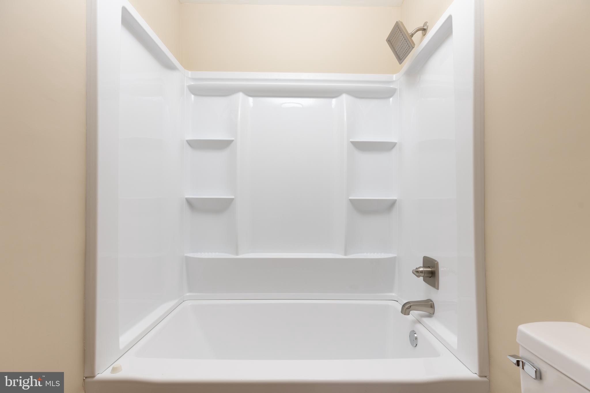 SEVERN - Residential Lease