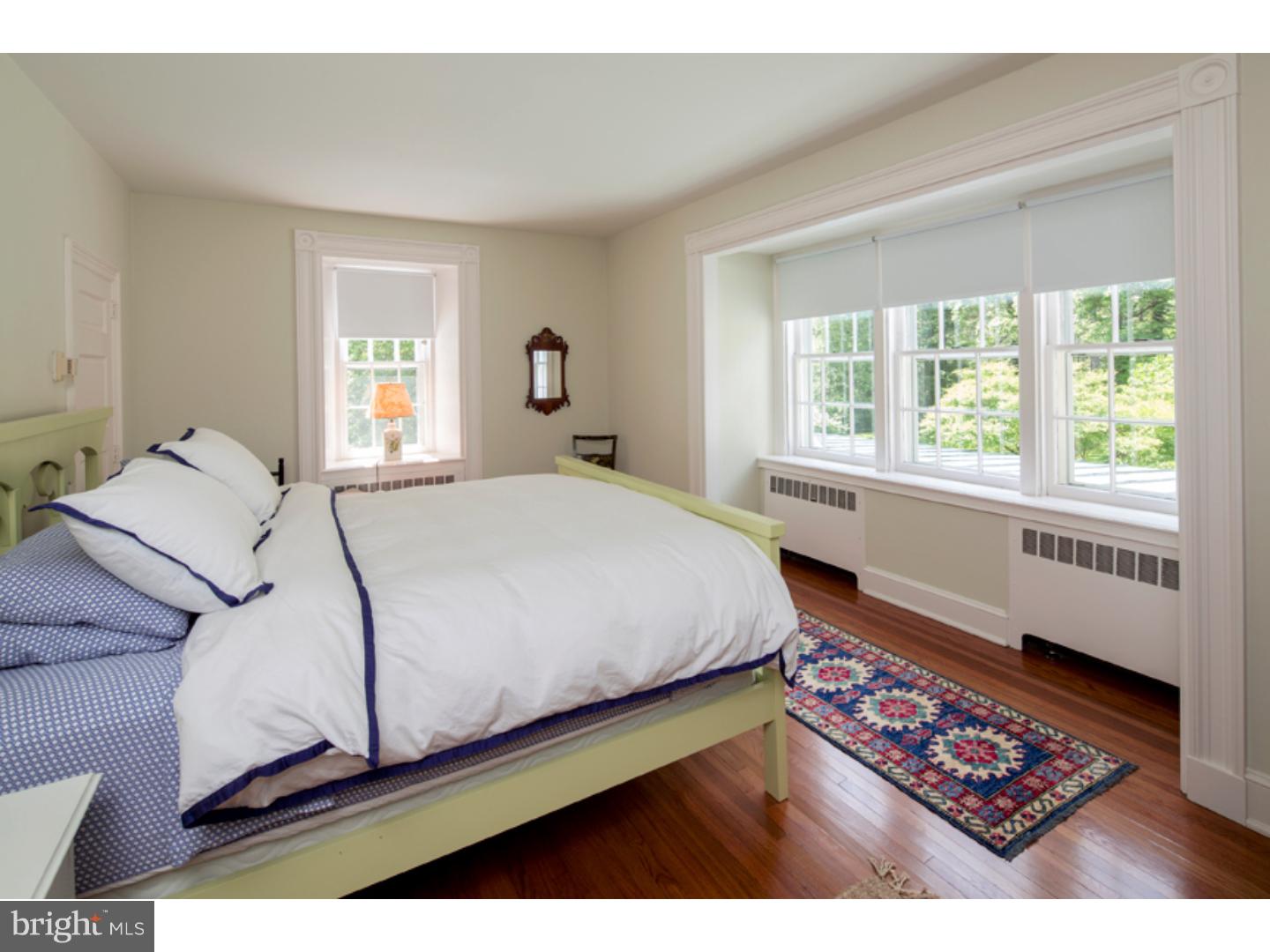 CHESTNUT HILL - Residential