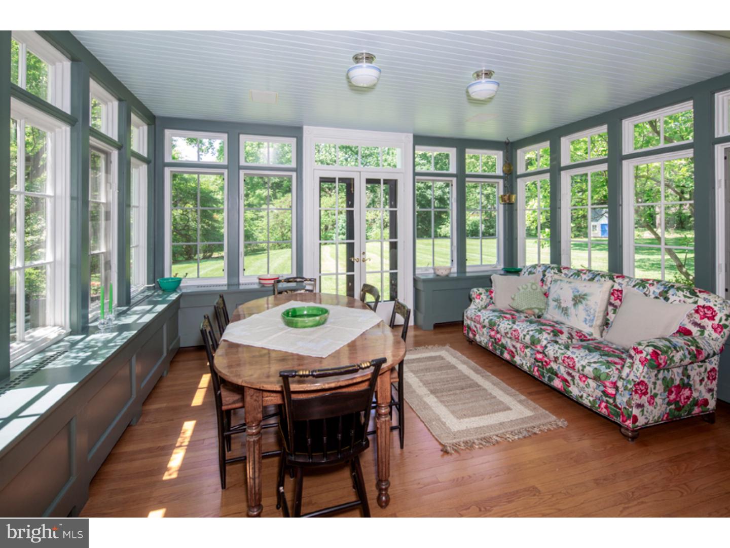 CHESTNUT HILL - Residential