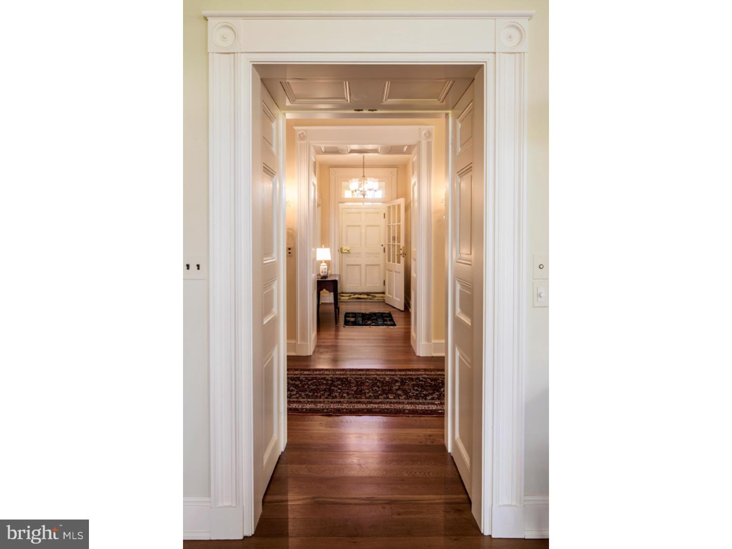 CHESTNUT HILL - Residential