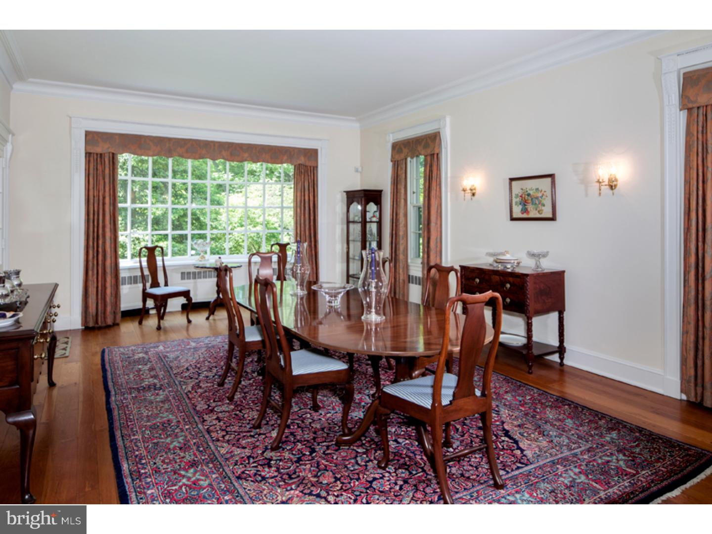 CHESTNUT HILL - Residential