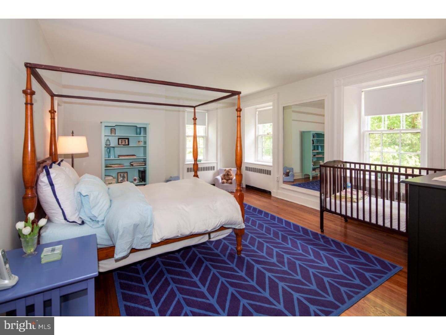 CHESTNUT HILL - Residential