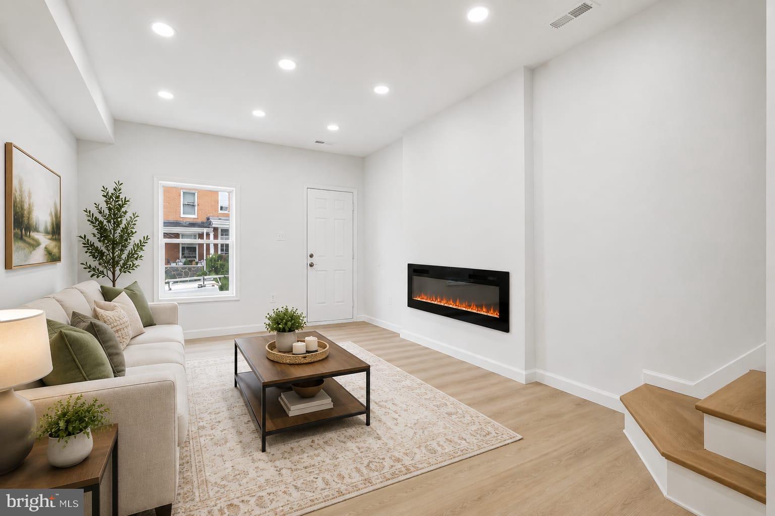 744 BARTLETT AVENUE