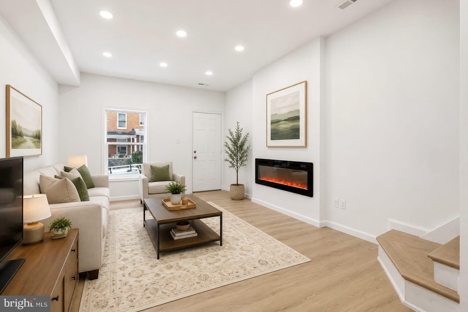 744 BARTLETT AVENUE