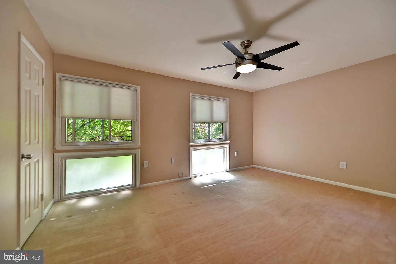 FAIRFAX - Residential Lease