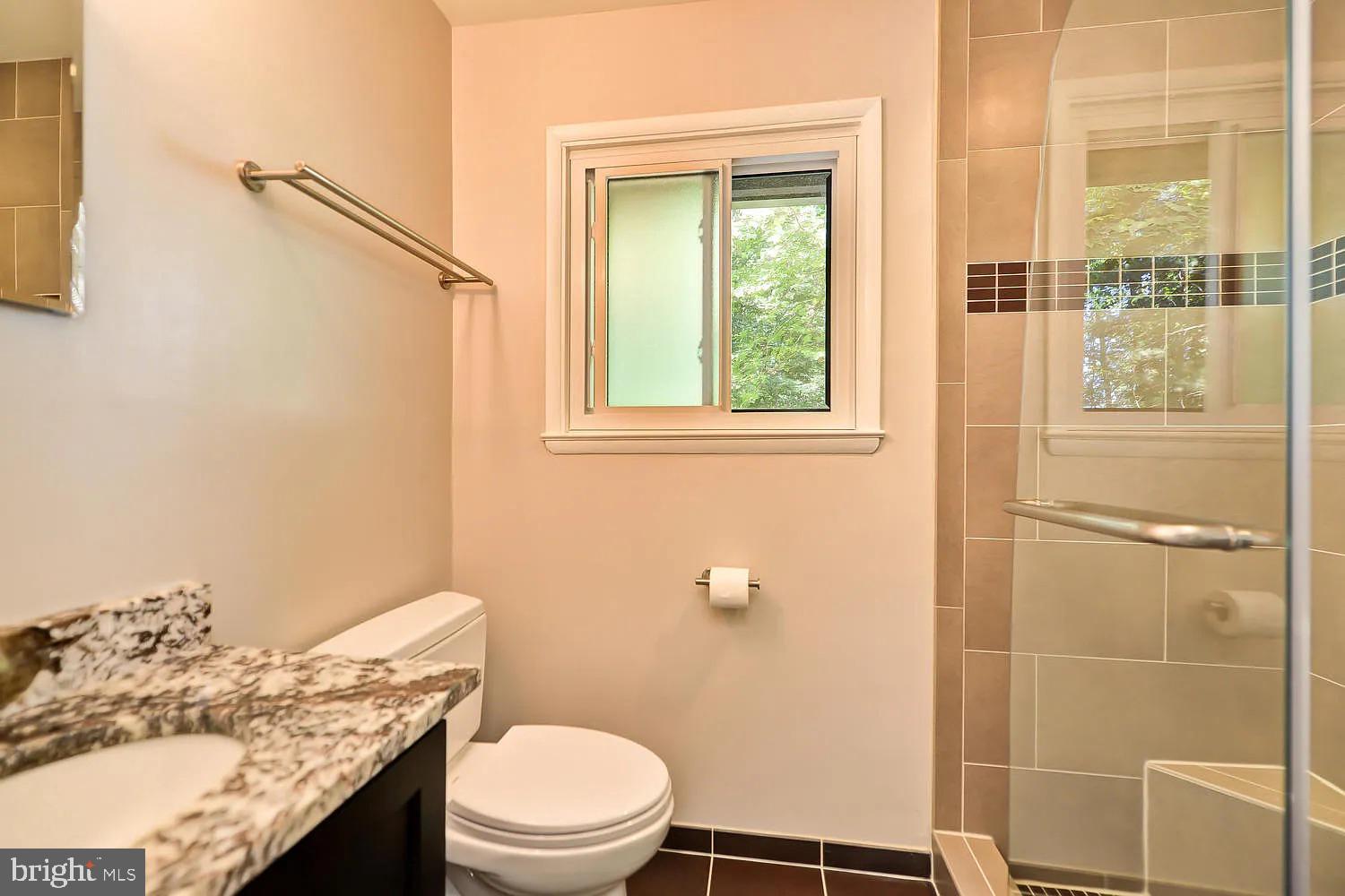 FAIRFAX - Residential Lease