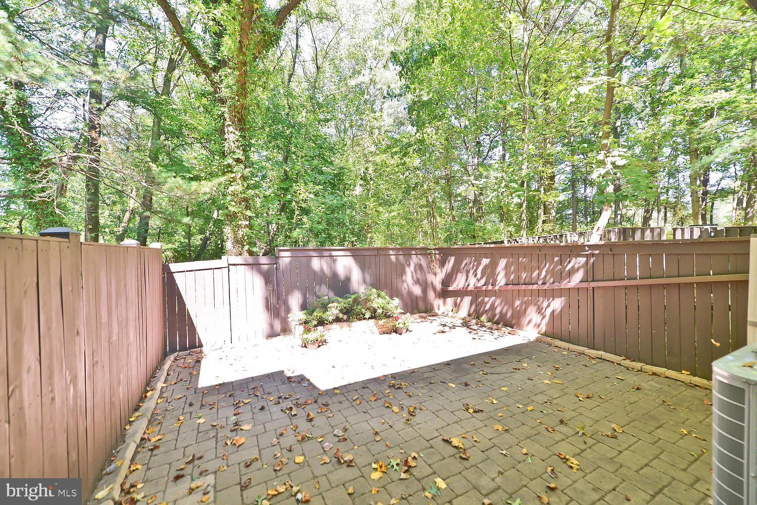 FAIRFAX - Residential Lease