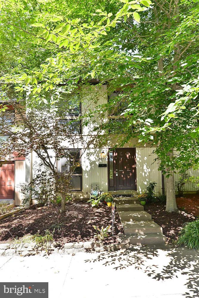 FAIRFAX - Residential Lease