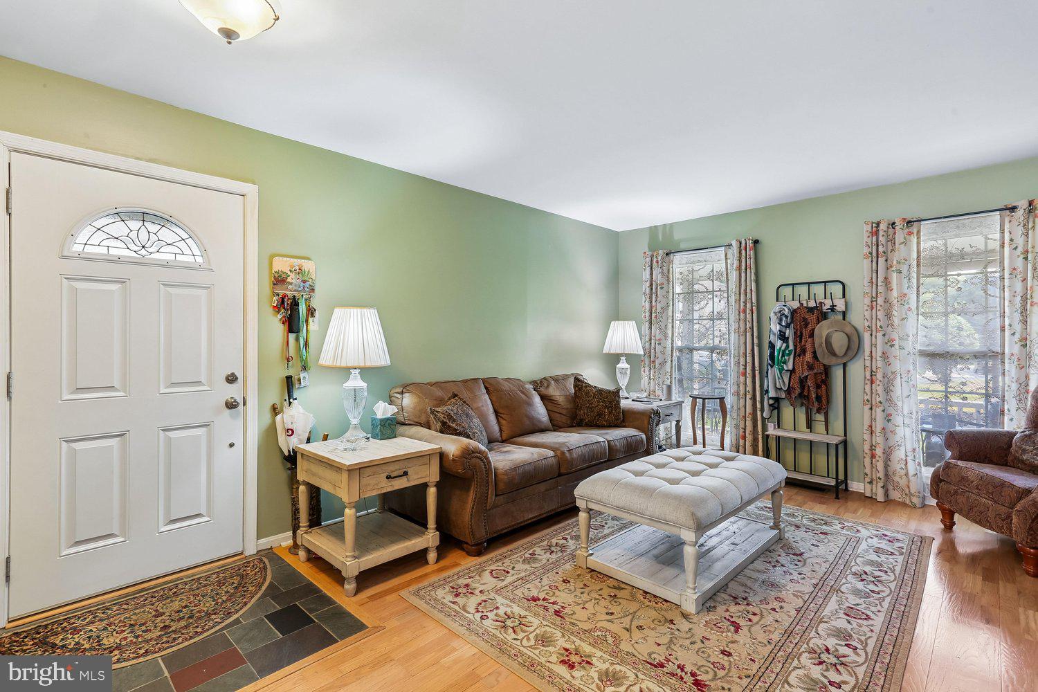 LONGMEAD - Residential