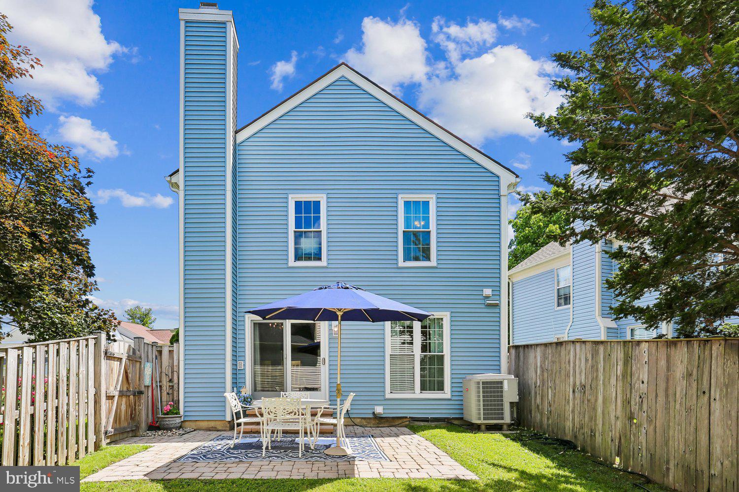 LONGMEAD - Residential