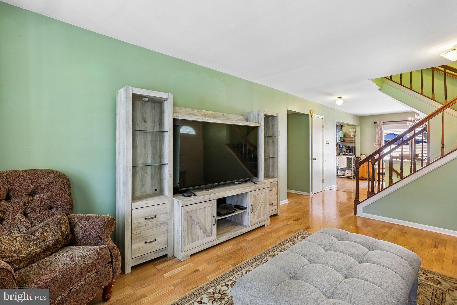 LONGMEAD - Residential