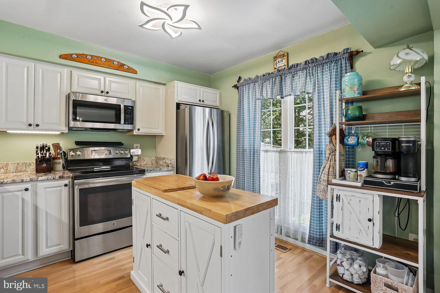 LONGMEAD - Residential