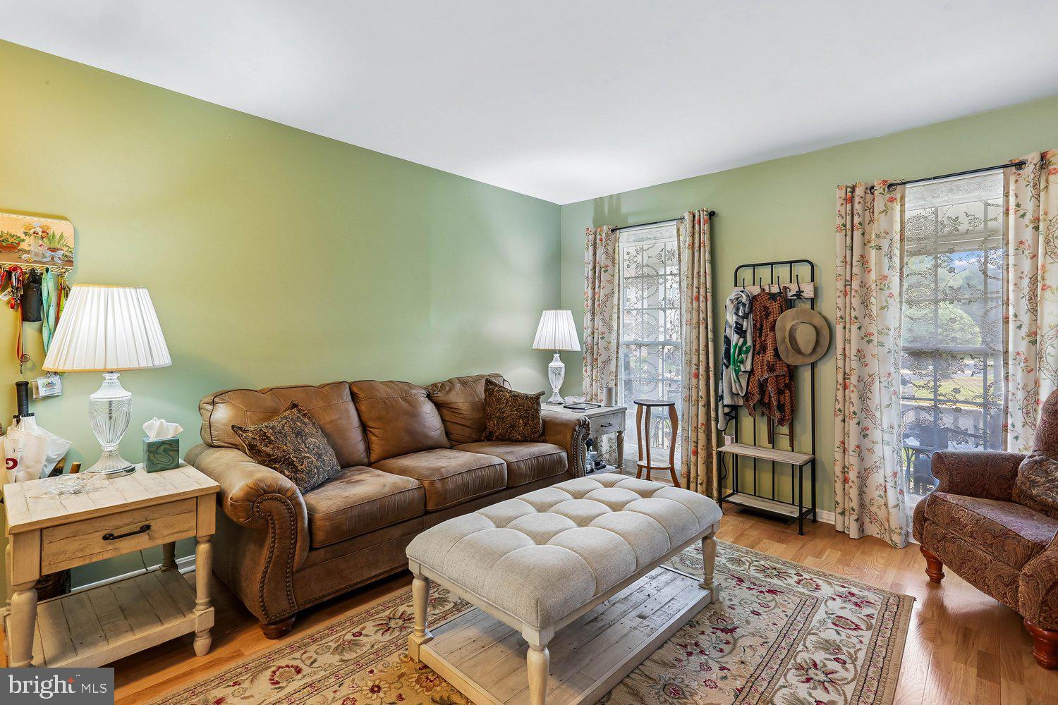 LONGMEAD - Residential