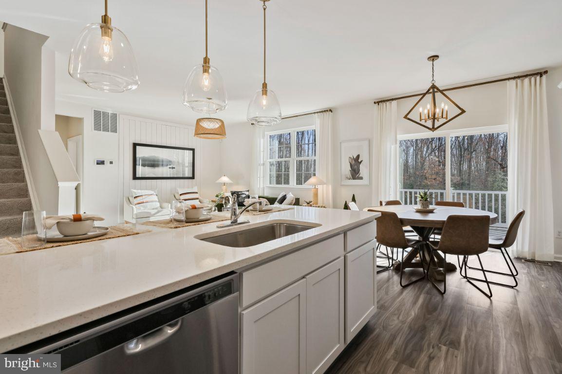 AQUIA OVERLOOK - Residential