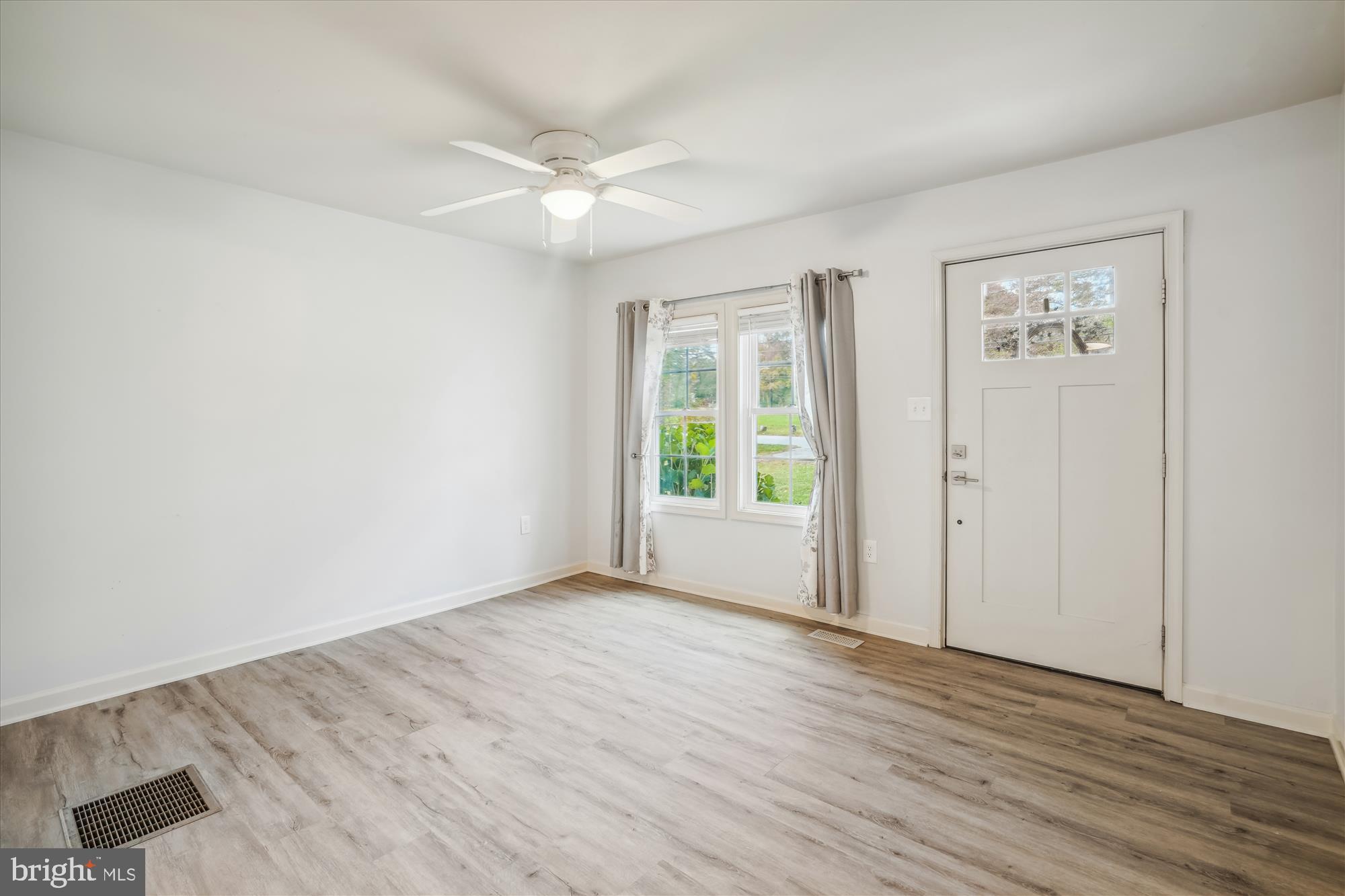 ELVATON ACRES - Residential