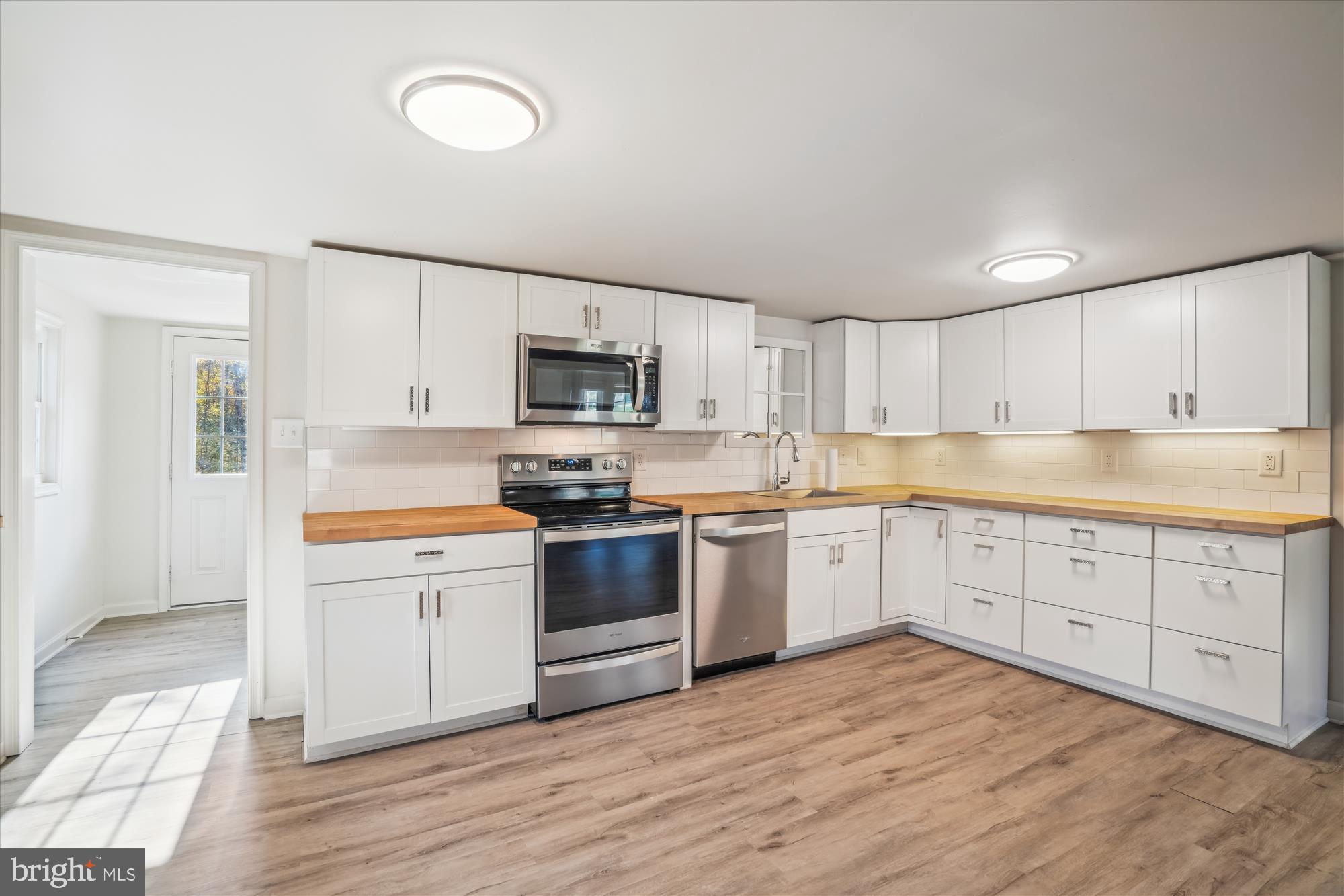 ELVATON ACRES - Residential