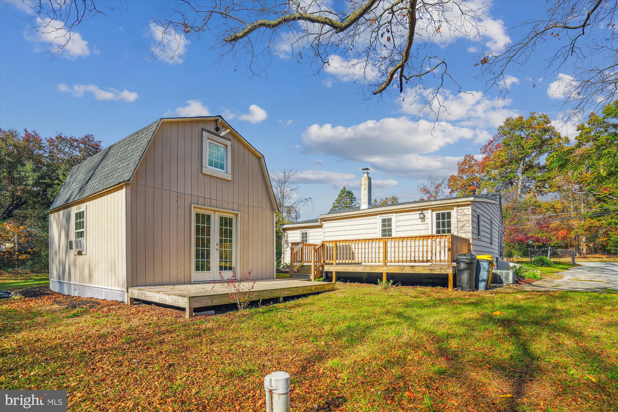 ELVATON ACRES - Residential