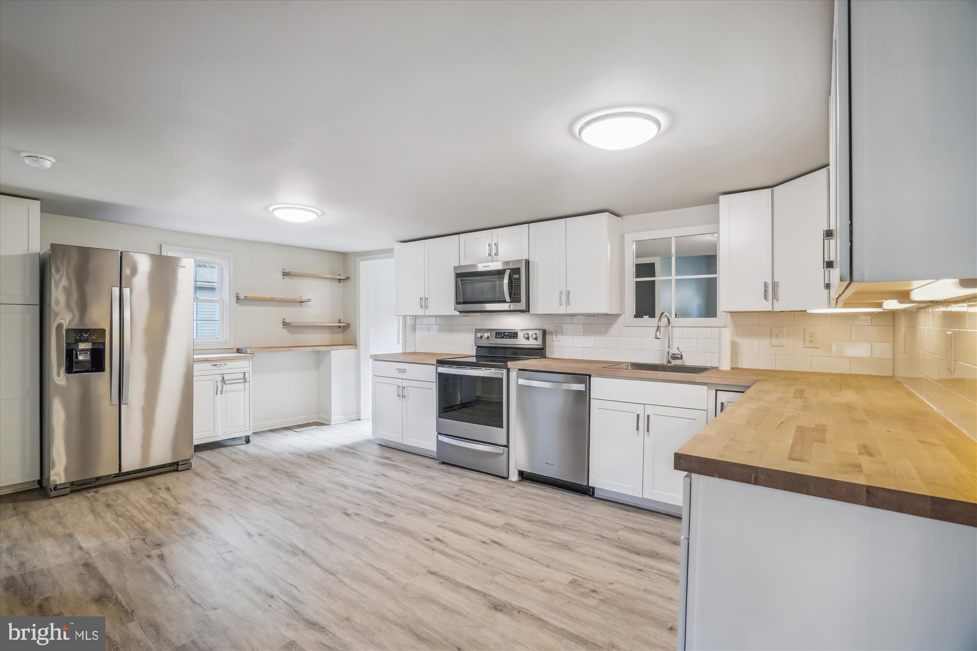 ELVATON ACRES - Residential