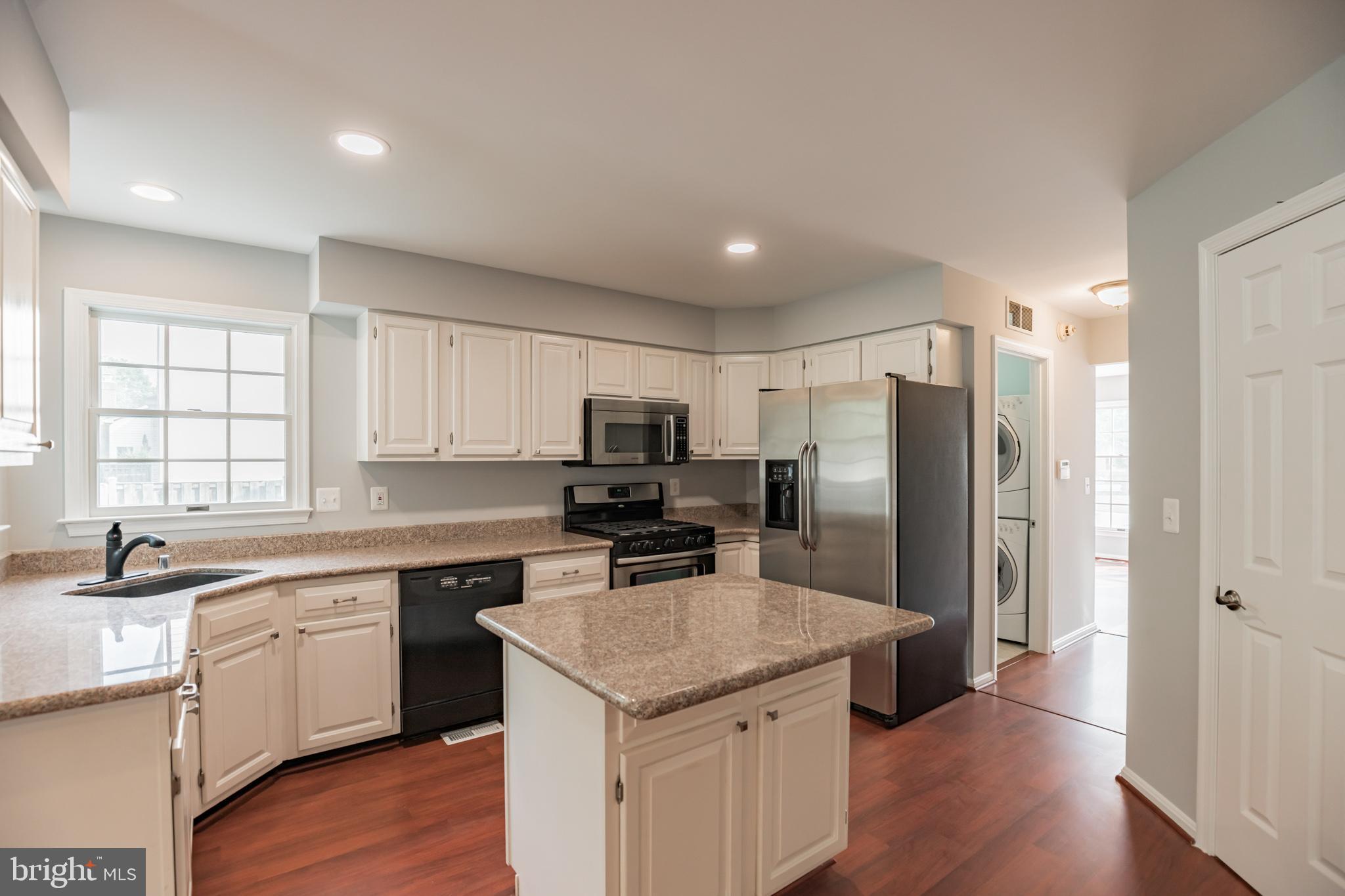 AMBER MEADOWS 2 PLAT 1 - Residential