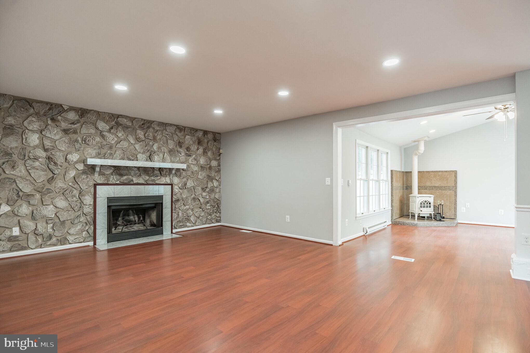 AMBER MEADOWS 2 PLAT 1 - Residential