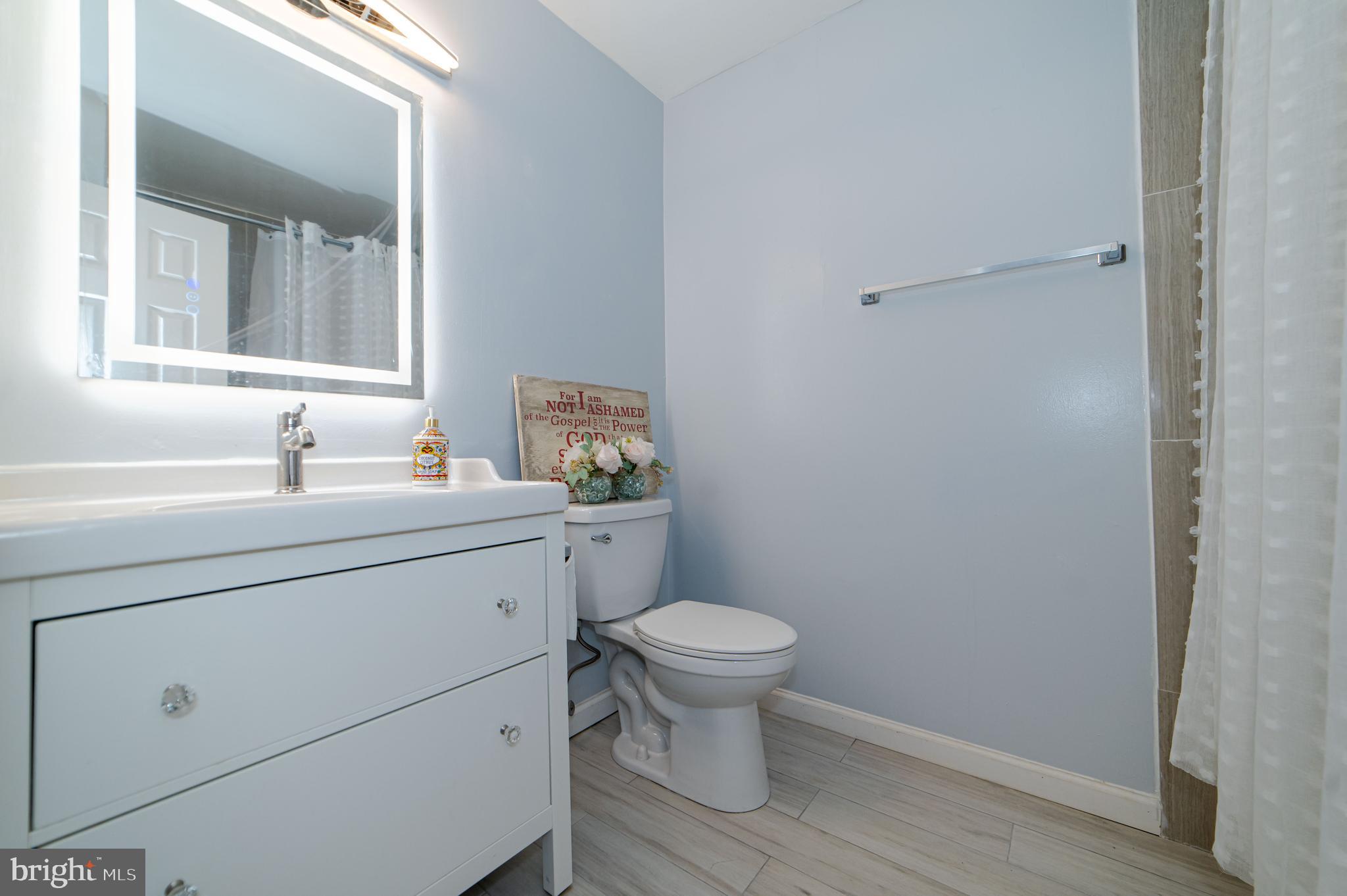 CIRCLE WOODS - Residential