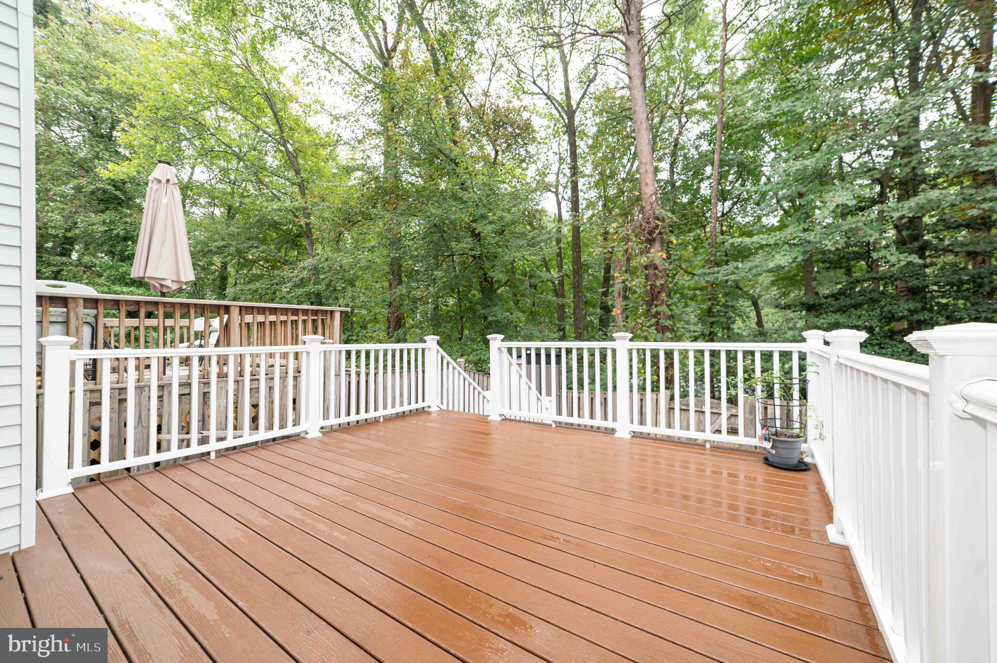 CIRCLE WOODS - Residential