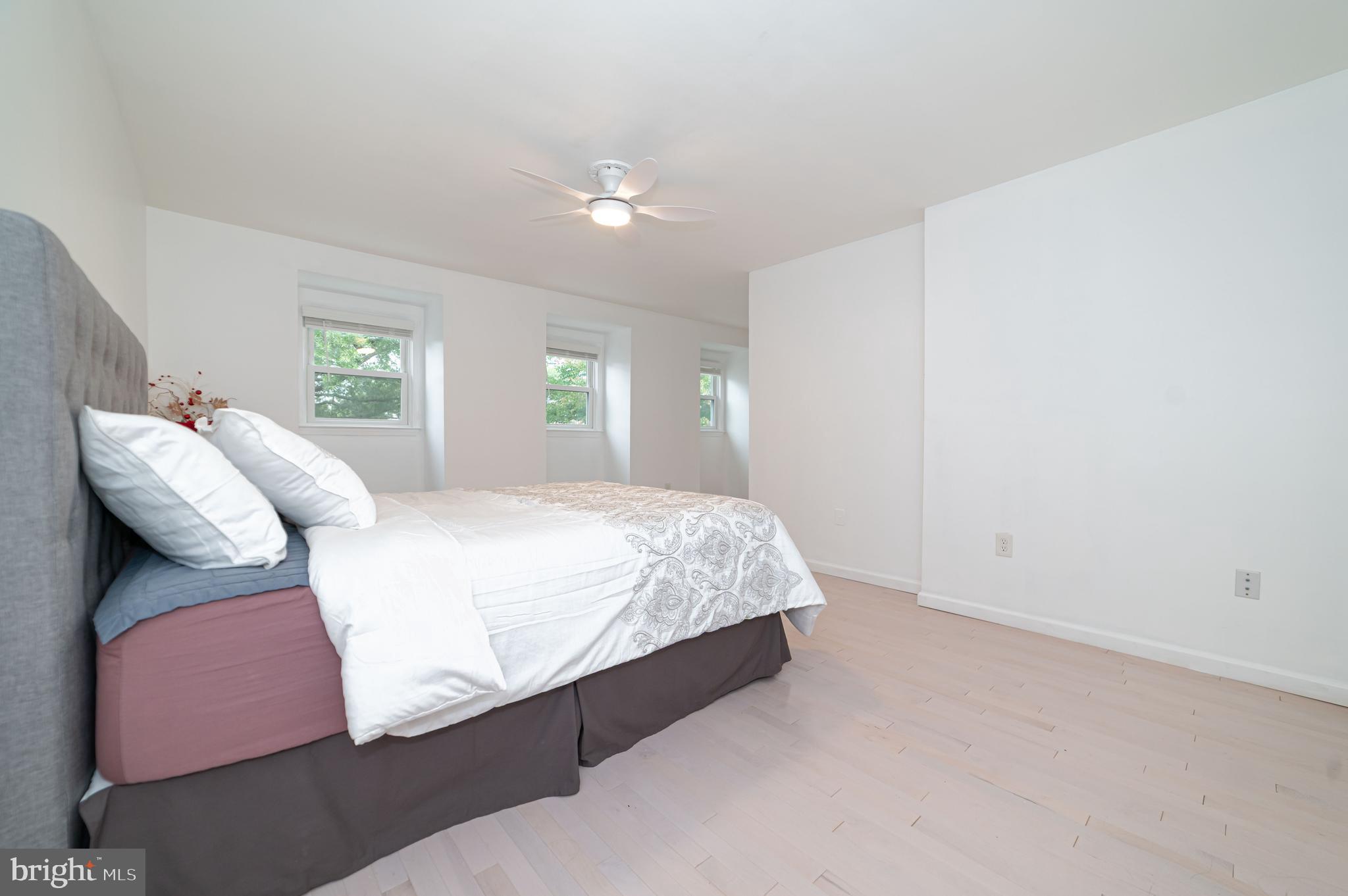 CIRCLE WOODS - Residential