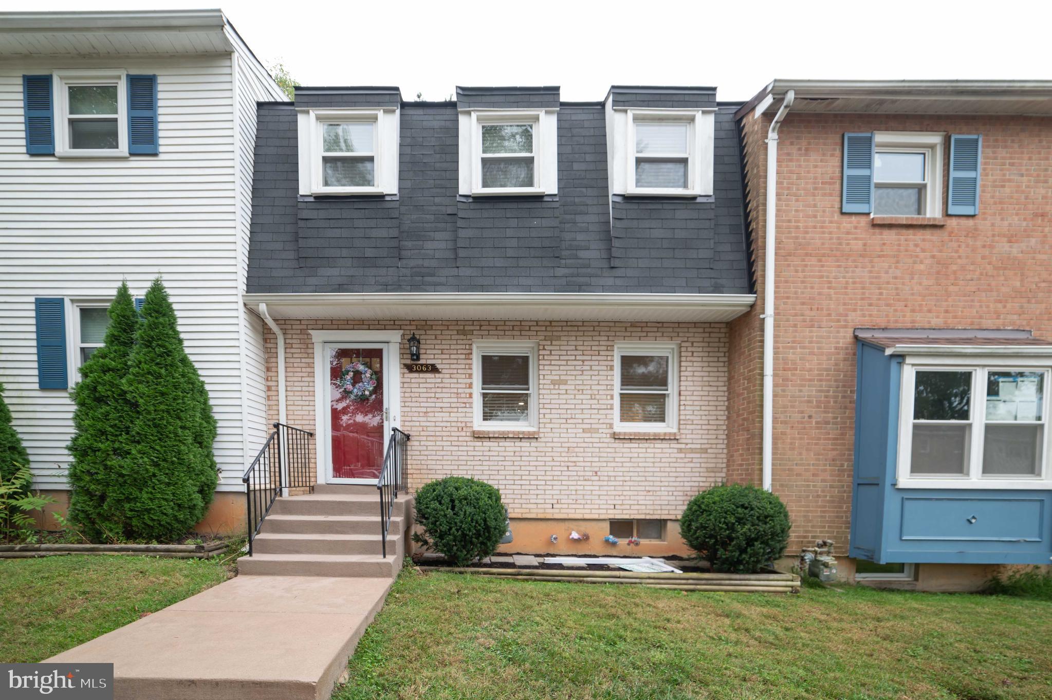 3063 WHITE BIRCH COURT
