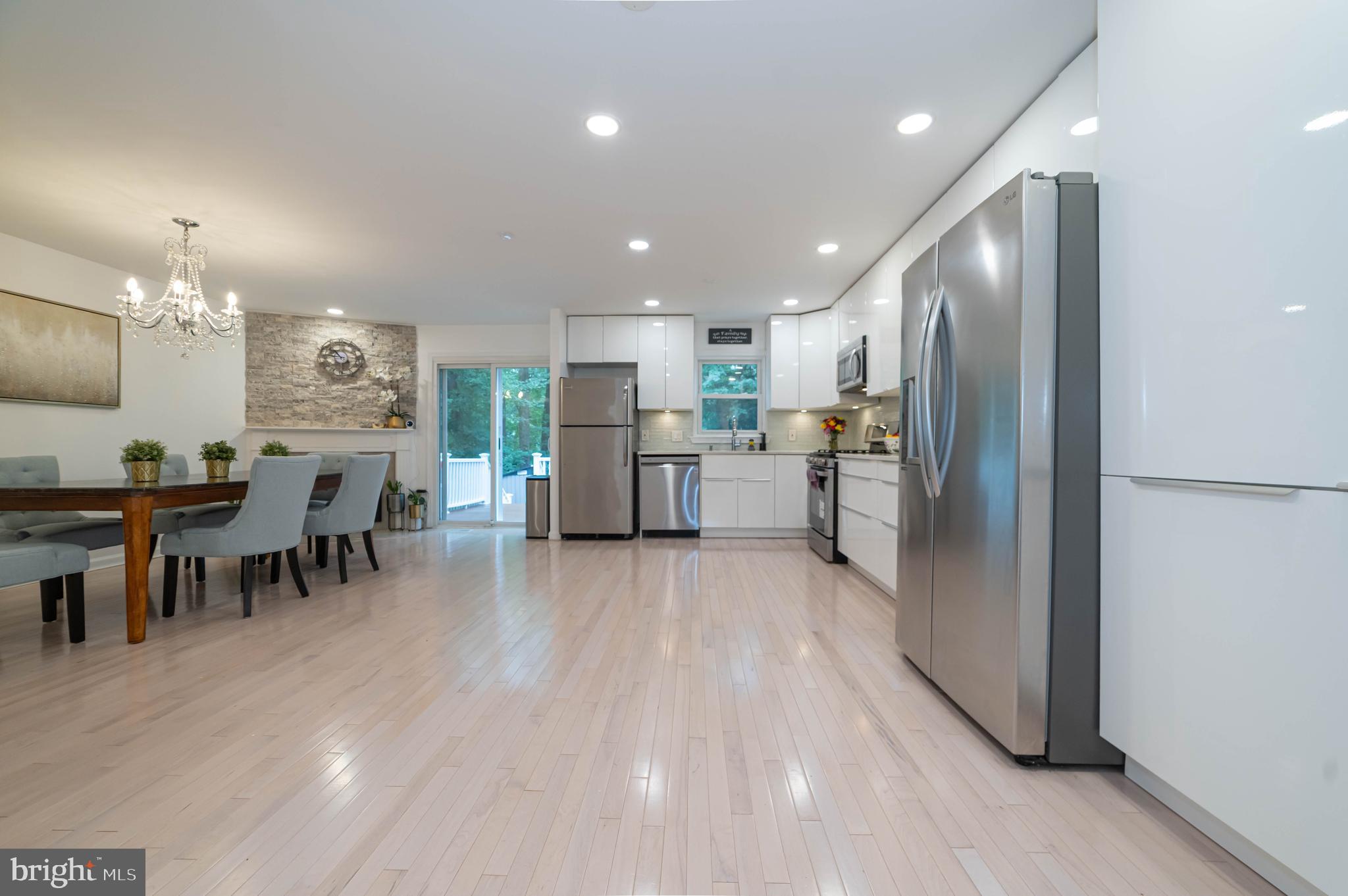 CIRCLE WOODS - Residential