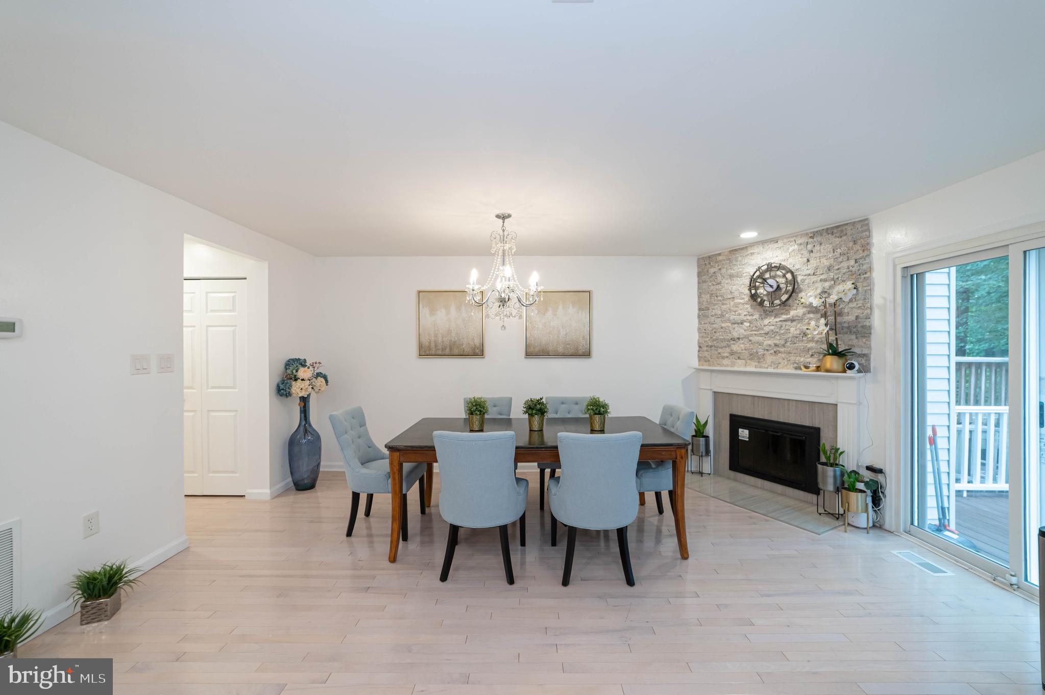 CIRCLE WOODS - Residential